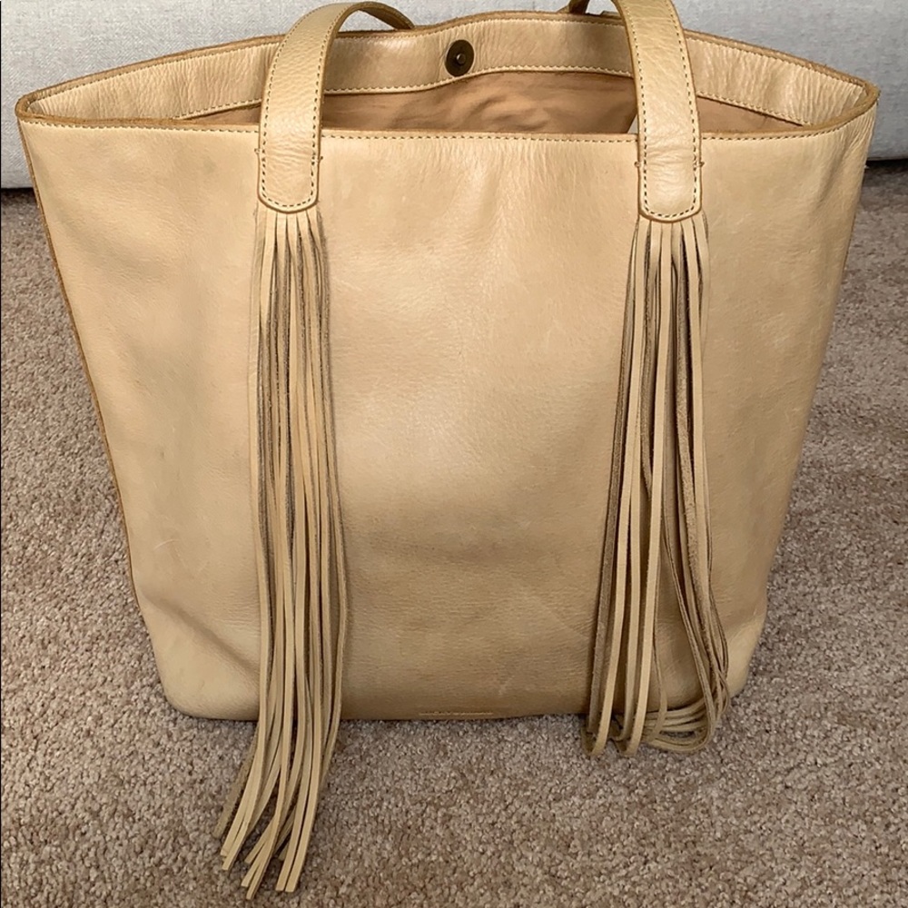 Lucky brand tan leather tote with fringe